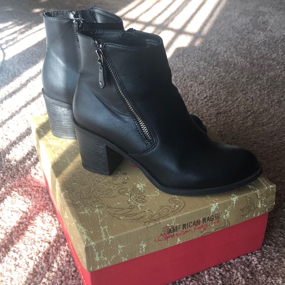 American Rag booties - Picture 2 of 3